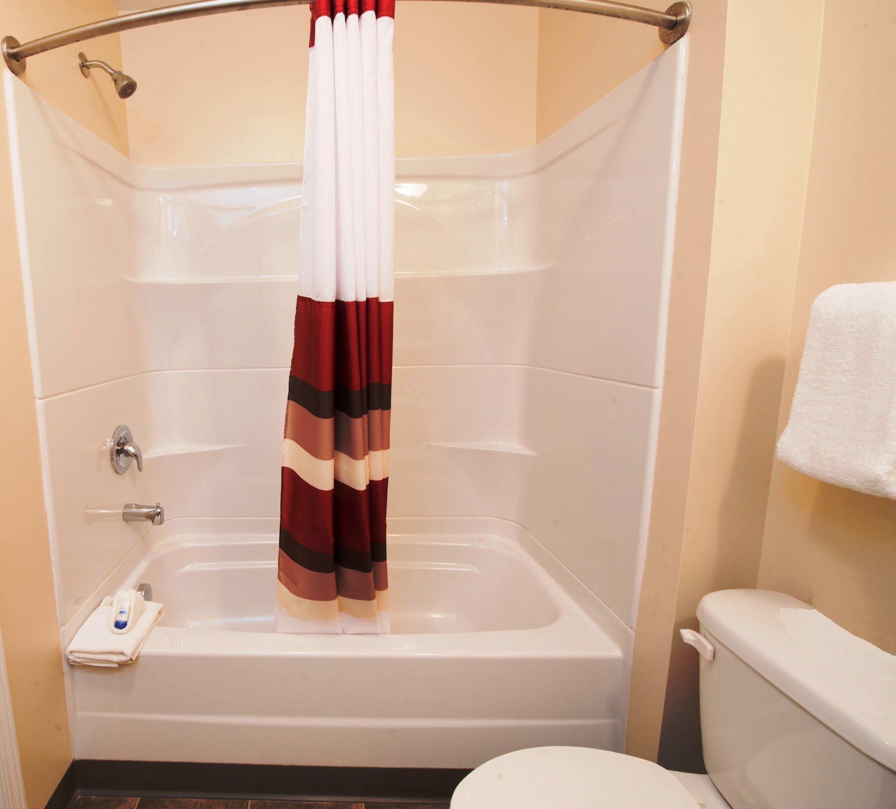 Red Roof Inn & Suites Dickinson Bagian luar foto